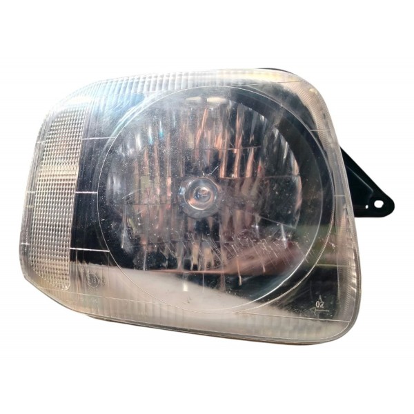 Farol Direito Jimny 4  2015 2016 Detalhe
