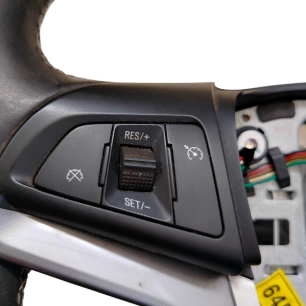 Volante Direção Gm Tracker 2013 2014 2015 2016 Com Comando