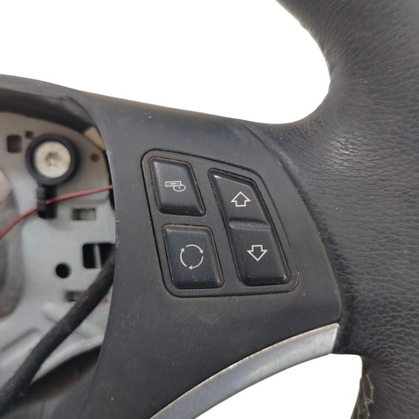 Volante Direção Bmw 320i 2009 2010 Com Comandos