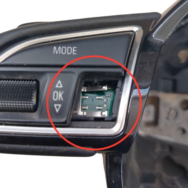 Volante Direção Audi A5 A4 2012 A 2015 Com Comando Detalhe