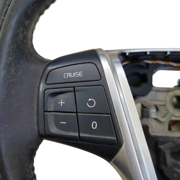 Volante Direção Volvo Xc60 R-design 2008-2013 Com Comando