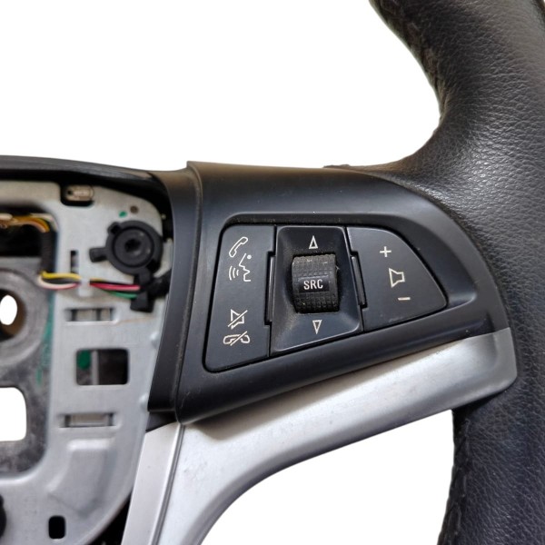 Volante Direção Chevrolet Cruze 2012 2013 A 2016 Com Comando