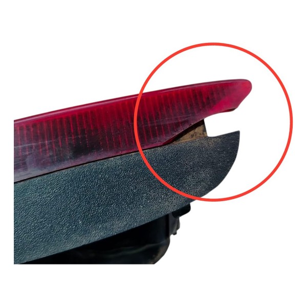 Lanterna Traseira Direita Gm Celta 2000 2004 2006 Detalhe