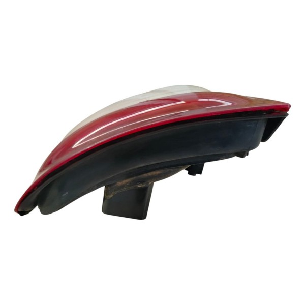 Lanterna Traseira Esquerda Classic Sedan 2005 2007 2008 2010 Esquerdo/motorista Vermelho