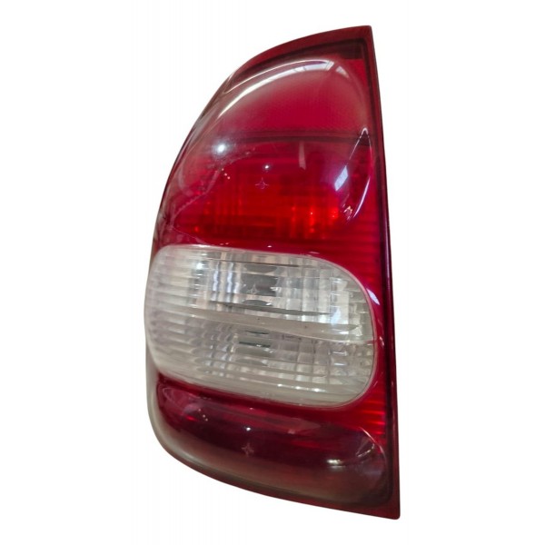 Lanterna Traseira Esquerda Classic Sedan 2005 2007 2008 2010 Esquerdo/motorista Vermelho