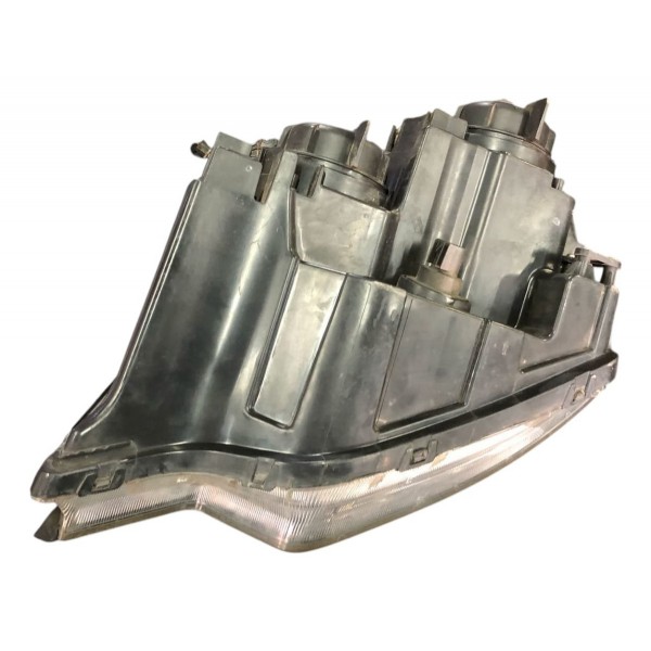 Farol Direito Chevrolet Captiva 2008 2010 2012 2014 Detalhe