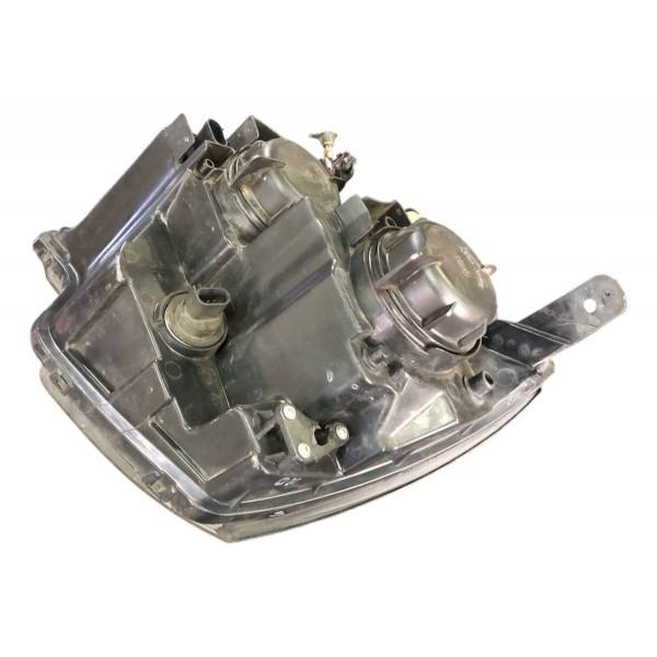 Farol Direito Chevrolet Captiva 2008 2010 2012 2014 Detalhe