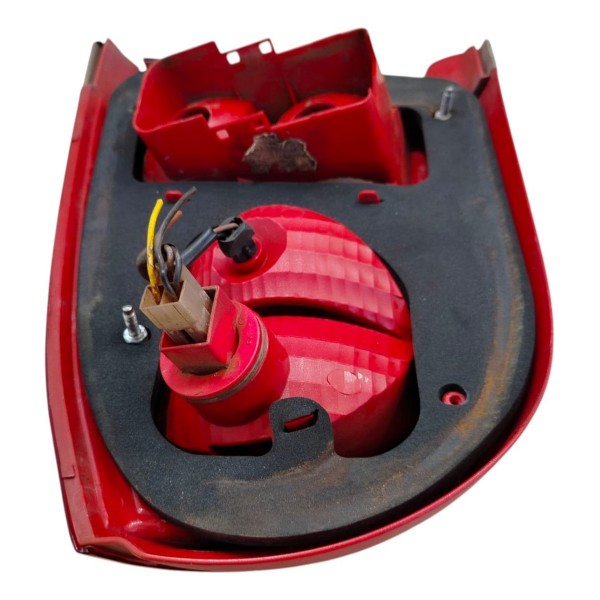 Lanterna Traseira Esquerda Vw Gol G4 2005 2008 2010 2012