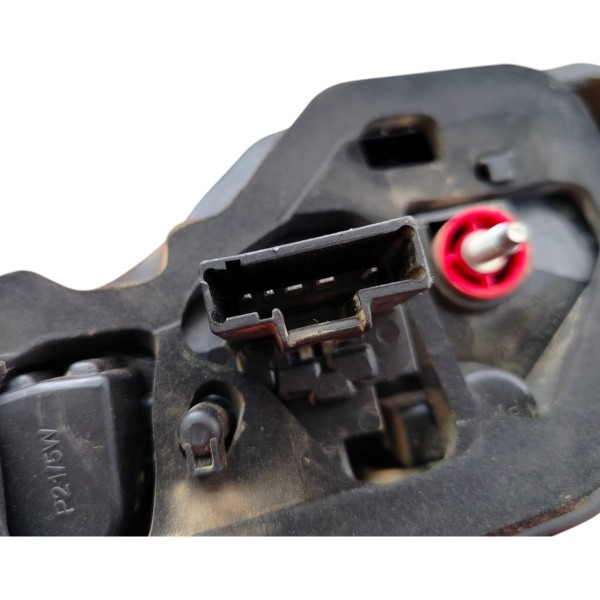 Lanterna Traseira Direito Renault Symbol 2009 2010 2011 2013