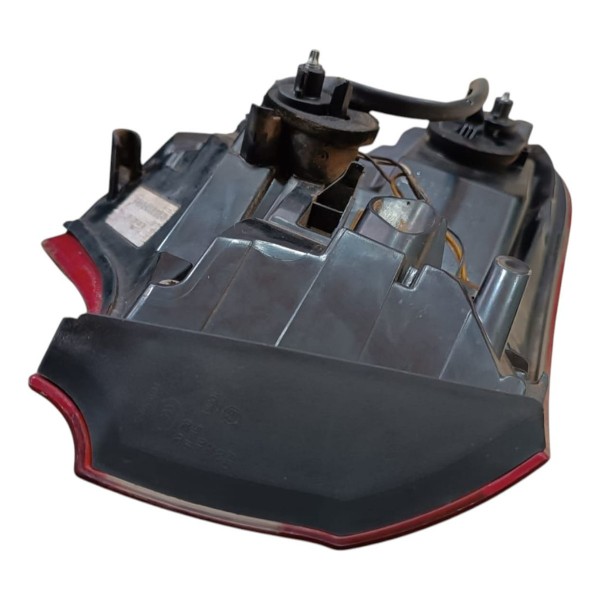 Lanterna Traseira Direita Citroen Ds5 2011 2012 2014 2015