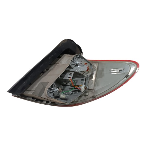 Lanterna Traseira Esquerda Mercedes B200 2013 2014 2015 2018