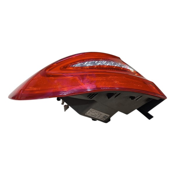 Lanterna Traseira Esquerda Mercedes B200 2013 2014 2015 2018