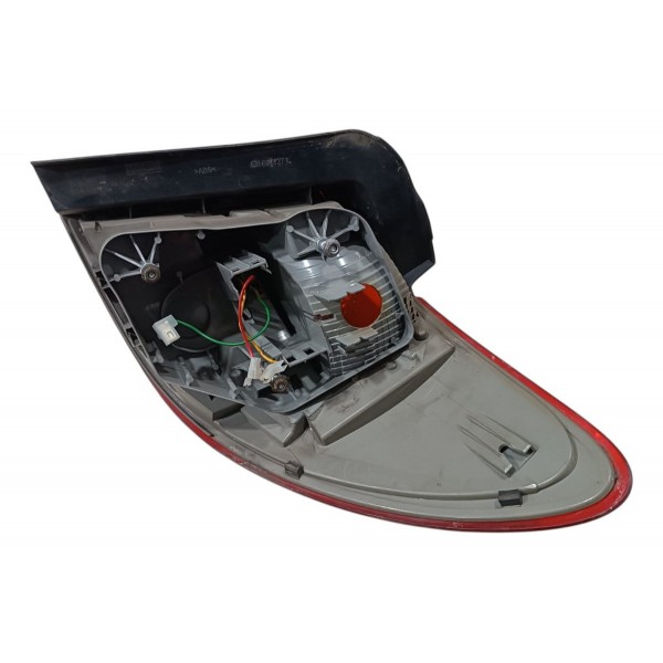 Lanterna Traseira Esquerda Mercedes B200 2013 2014 2015 2018