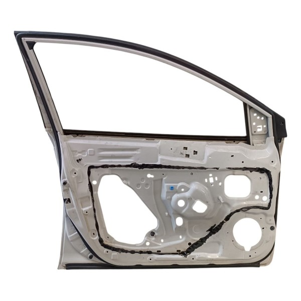 Porta Dianteira Esquerda Nissan Sentra 2014 A 2018 Detalhe Dianteira Esquerda Branco