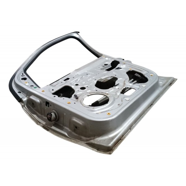 Porta Dianteira Direita Fiat Gran Siena 2012 A 2022 Detalhe Dianteira Direita Prateado