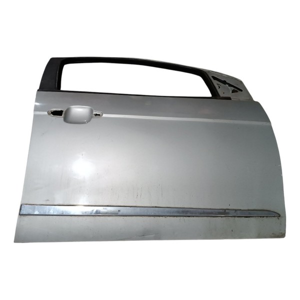 Porta Dianteira Direita Fiat Gran Siena 2012 A 2022 Detalhe Dianteira Direita Prateado