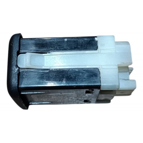 Entrada Tomada Usb Auxiliar Gm Equinox 2017 2018 A 2020 Preto