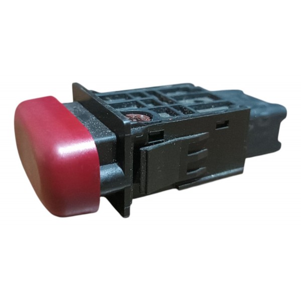 Botão Pisca Alerta Chevrolet Tracker 2003 2004 2005 A 2008 Vermelho