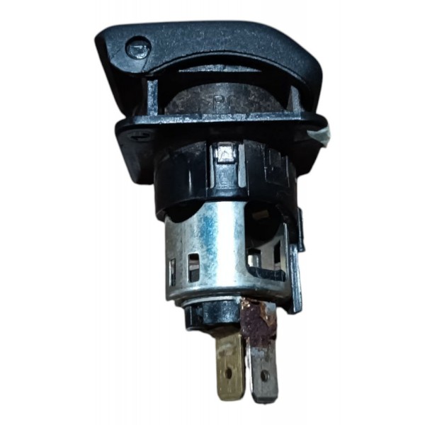 Tomada Carregador 12v Porta Malas Bmw 320i 328i 2013 A 2017 Preto