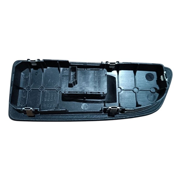 Botão Vidro Dianteiro Direito Bmw 118i 120i 2009 2010 A 2012