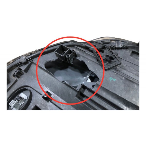 Farol Esquerdo Mercedes Cla 250 2014 2015 2016 C/led Detalhe Esquerdo/motorista