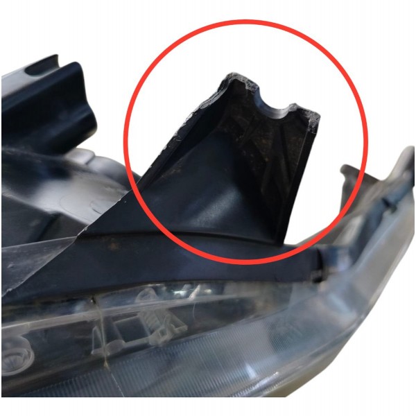 Farol Direito Mobi C/ Mascara Ngra 2016 2017 A 2020 Detalhe Direito/passageiro