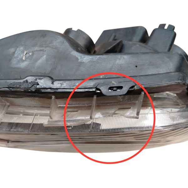 Farol Direito Chevrolet Cobalt 2012 2013 A 2015 Detalhe Direito/passageiro