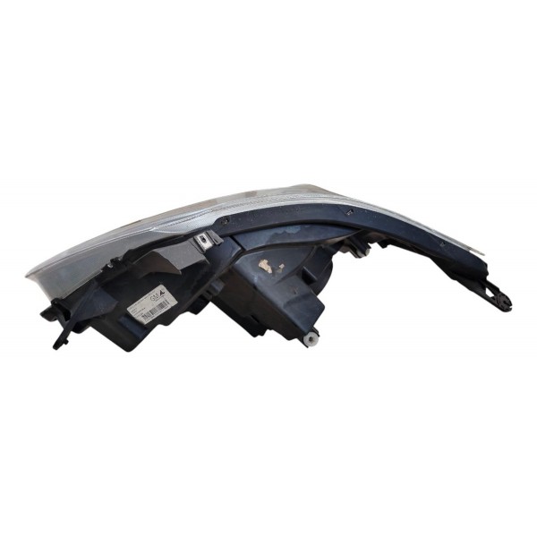 Farol Direito Cobalt 2012 A 2015 C/ Mascara Ngra Detalhe Direito/passageiro