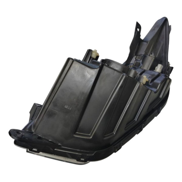 Farol Direito Onix Prisma C/ Led  2017 2018 2019 Detalhe Direito/passageiro