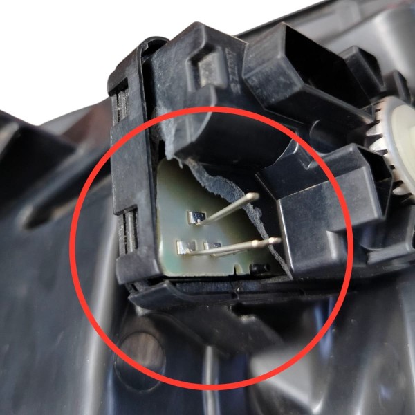 Farol Direito Ccross C/ Led E Mascar Negr 2021 A 2023 Detalh Direito/passageiro