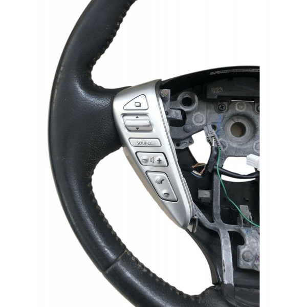 Volante Direção Nissan Sentra 2013 2014 A 2016 Com Comando
