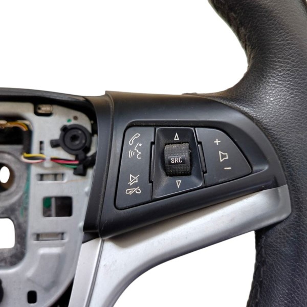Volante Direção Chevrolet Cruze 2012 2013 A 2016 Com Comando