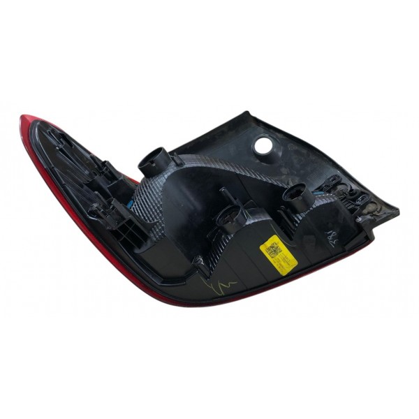 Lanterna Traseira Direita Onix Hatch 2020 2021 2022 2024 Direito/passageiro