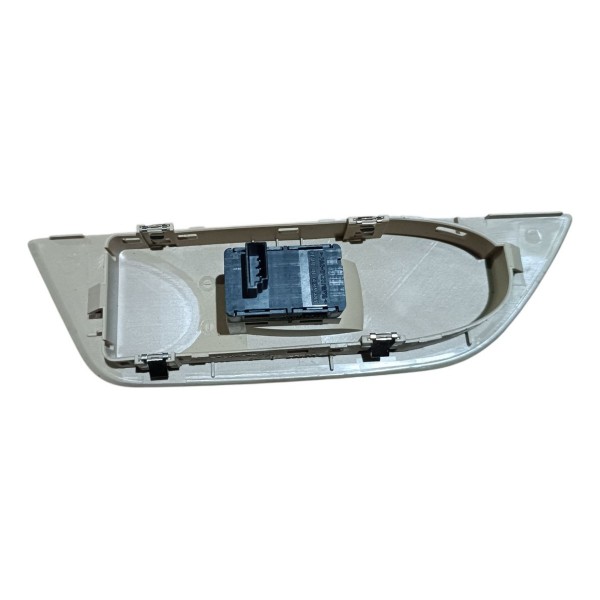 Moldura Botão Vidro Dianteiro Direito Bmw X1 2010 A 2014