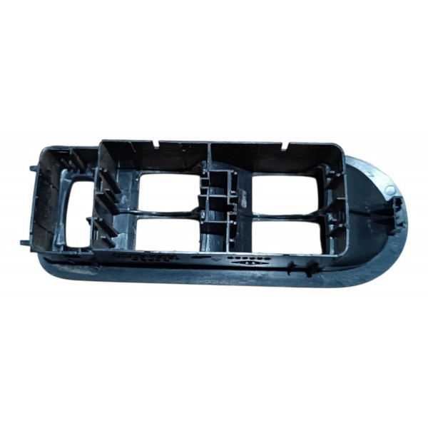 Moldura Botão Vidro Dianteiro Esquerdo Megane 2006 A 2012