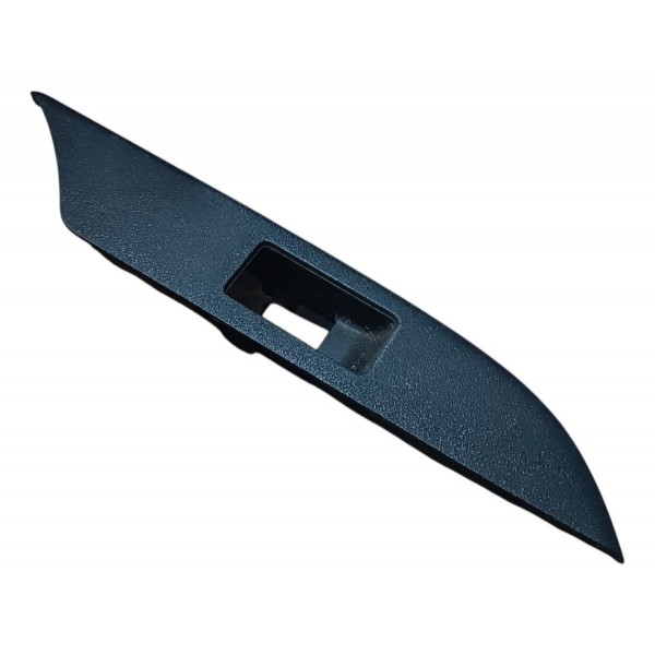 Moldura Botão Vidro Tras. Direita Nissan March 2013 A 2019