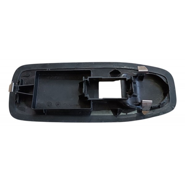 Moldura Botão Vidro Diant. Direito Peugeot 208 2015 A 2019