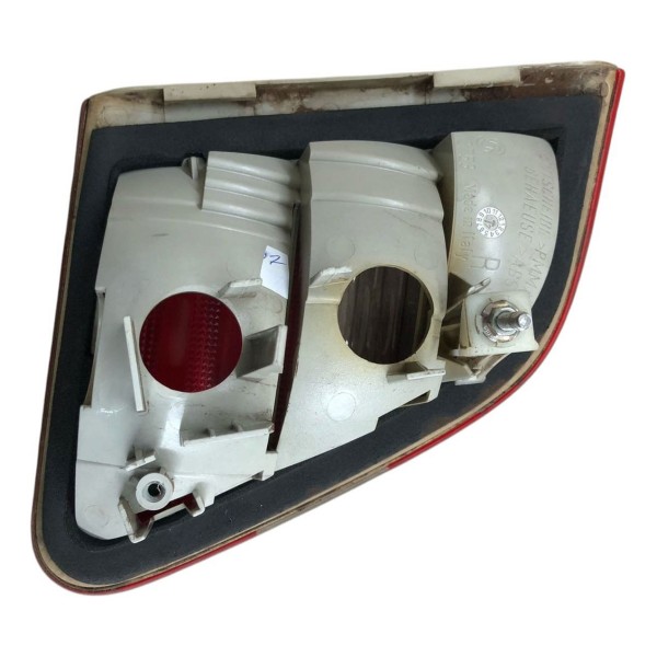 Lanterna Direita Mercedes B200 2007 2009 2011 Aplique Tampa Direito/passageiro Vermelho Lanterna Direita Mercedes B200 2007 2009 2011 Aplique Tampa Direito/passageiro Vermelho