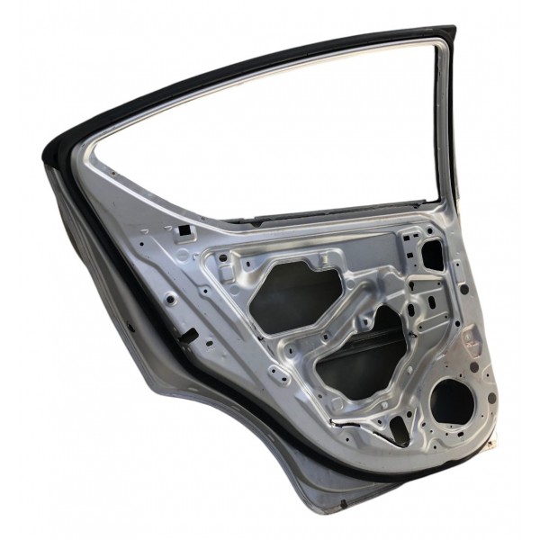 Porta Traseira Esquerda Nissan Versa 2014 2015 2016 A 2019 Prateado