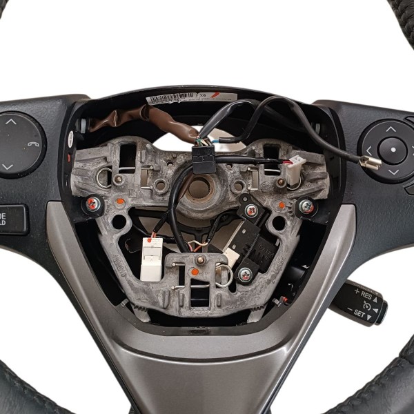 Volante Direção Toyota Yaris 2019 2020 A 2025 Com Comando Preto