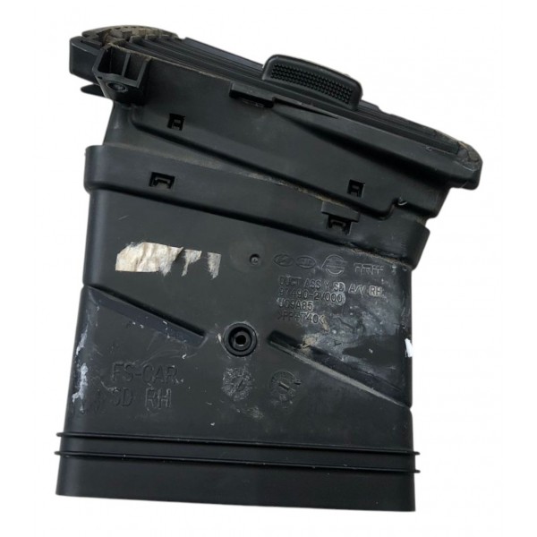 Difusor De Ar Lateral Direito Hyundai Veloster 2011 A 2014