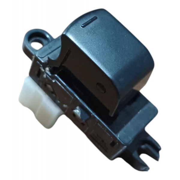 Botão Vidro Dianteiro Direito Nissan March Versa 2015 A 2020