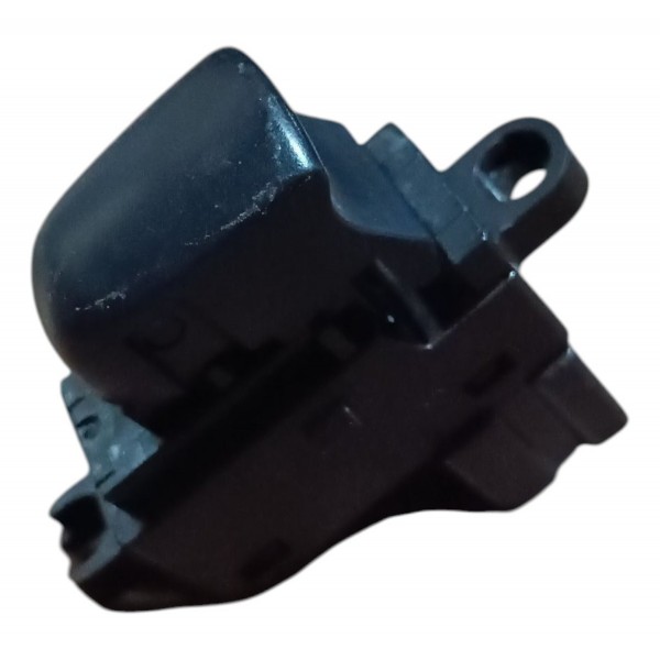 Botão Vidro Dianteiro Direito Nissan Sentra 2013 2014 A 2018