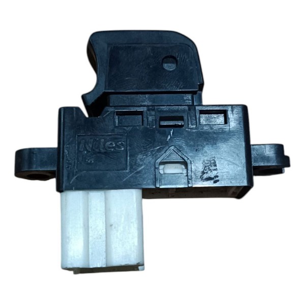 Botão Vidro Traseiro Nissan March Tiida Livina 2011 A 2015