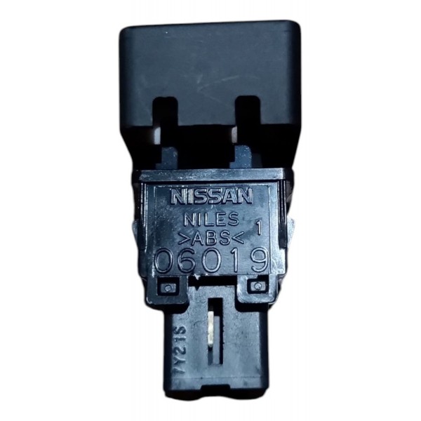 Botão Interruptor Pisca Alerta Nissan Tiida 2008 2009 A 2014