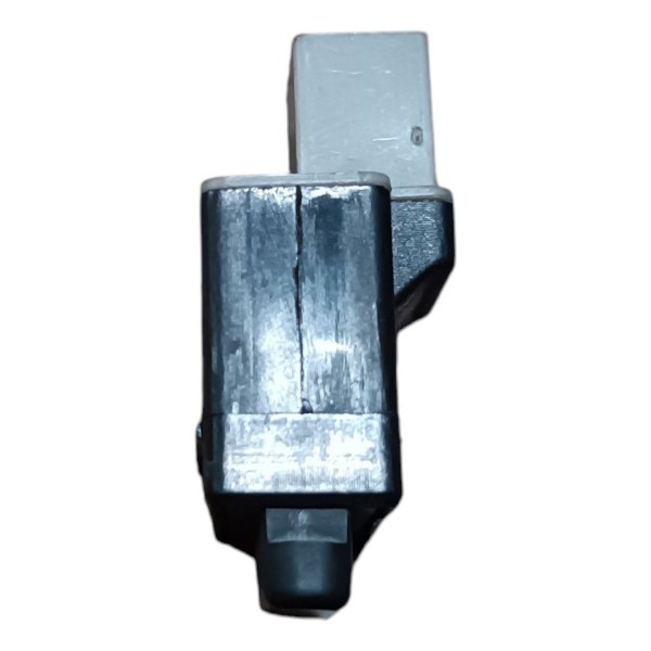 Botão Trava Vidro Traseiros Vw Fox Spacefox 2008 2009 A 2014