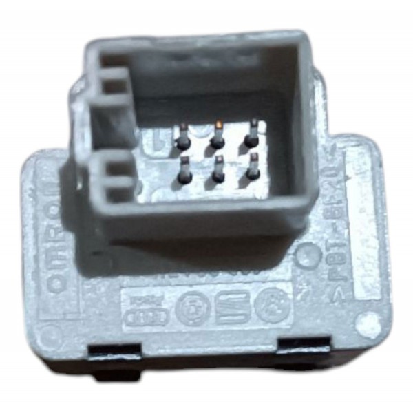 Botão Trava Vidro Traseiros Vw Fox Spacefox 2008 2009 A 2014