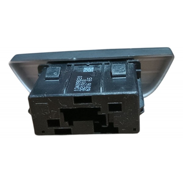 Botão Interruptor Pisca Alerta Cruze Equinox 2017 A 2022