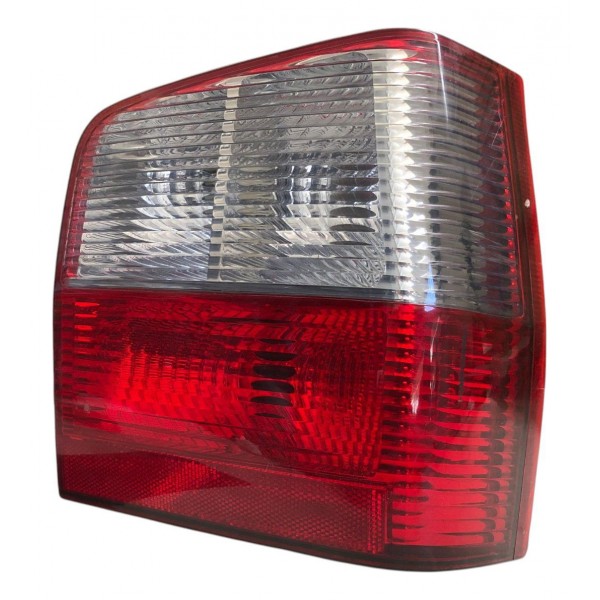 Lanterna Traseira Direita Fiat Uno Mille 2007 2008 A 2012 - Direito/passageiro - Vermelho