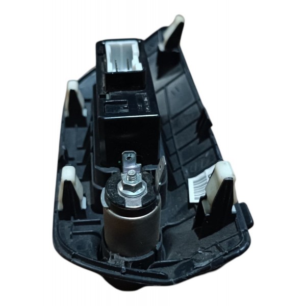 Acendedor Tomada Entrada Usb Auxiliar Kia Soul 2009 A 2012